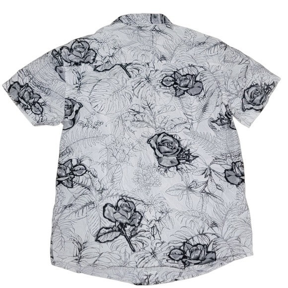 South Pole Men's Short Sleeve Plant and Rose Button Down Shirt Size Small - Picture 2 of 5